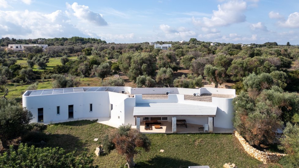 VILLAS IN THE COUNTRYSIDE