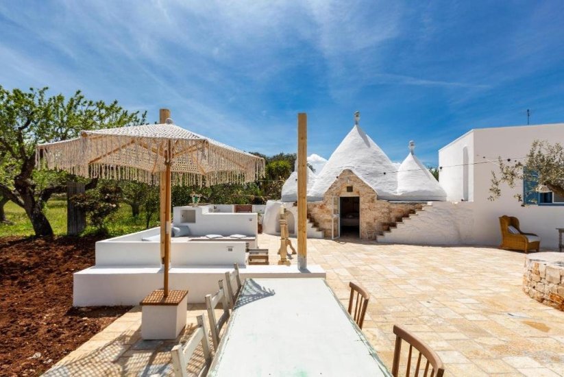RESTORED CASOLARI AND LAMIE TRULLI